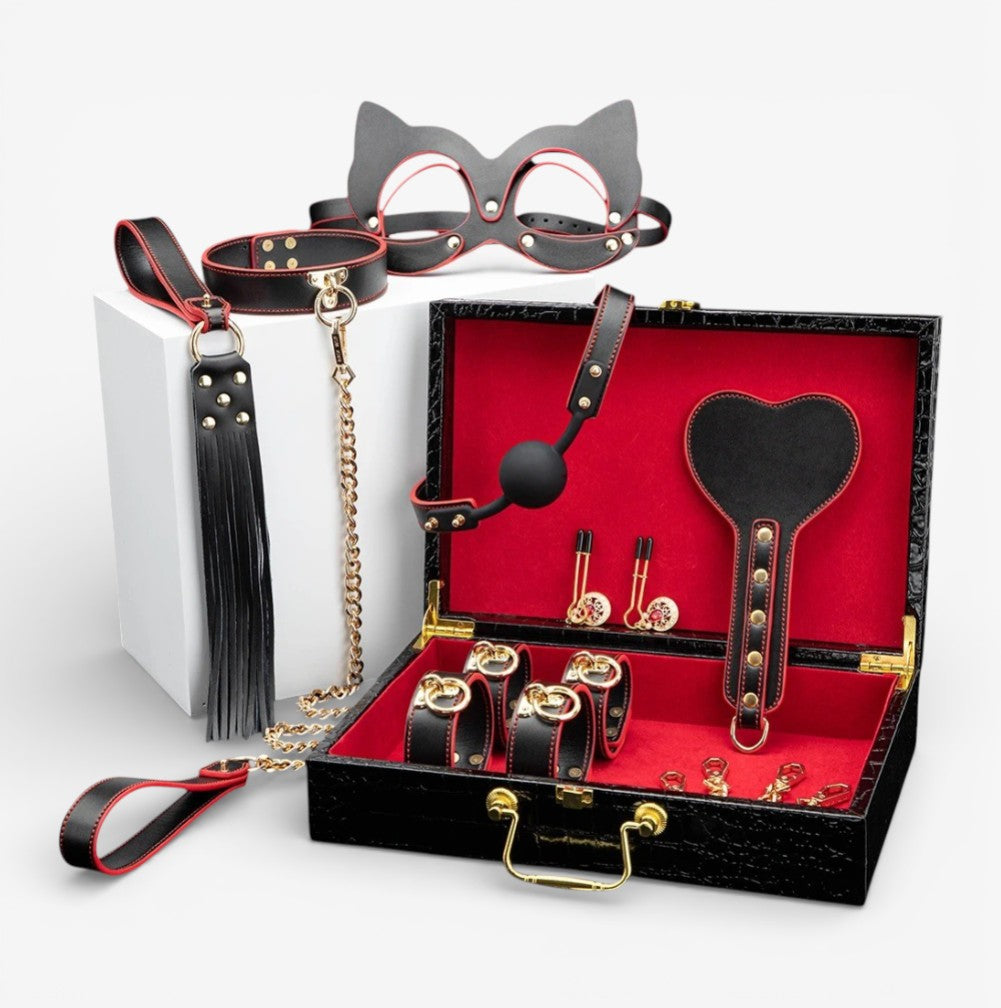 LEATHER BONDAGE SET - Complete leather bondage restraint set