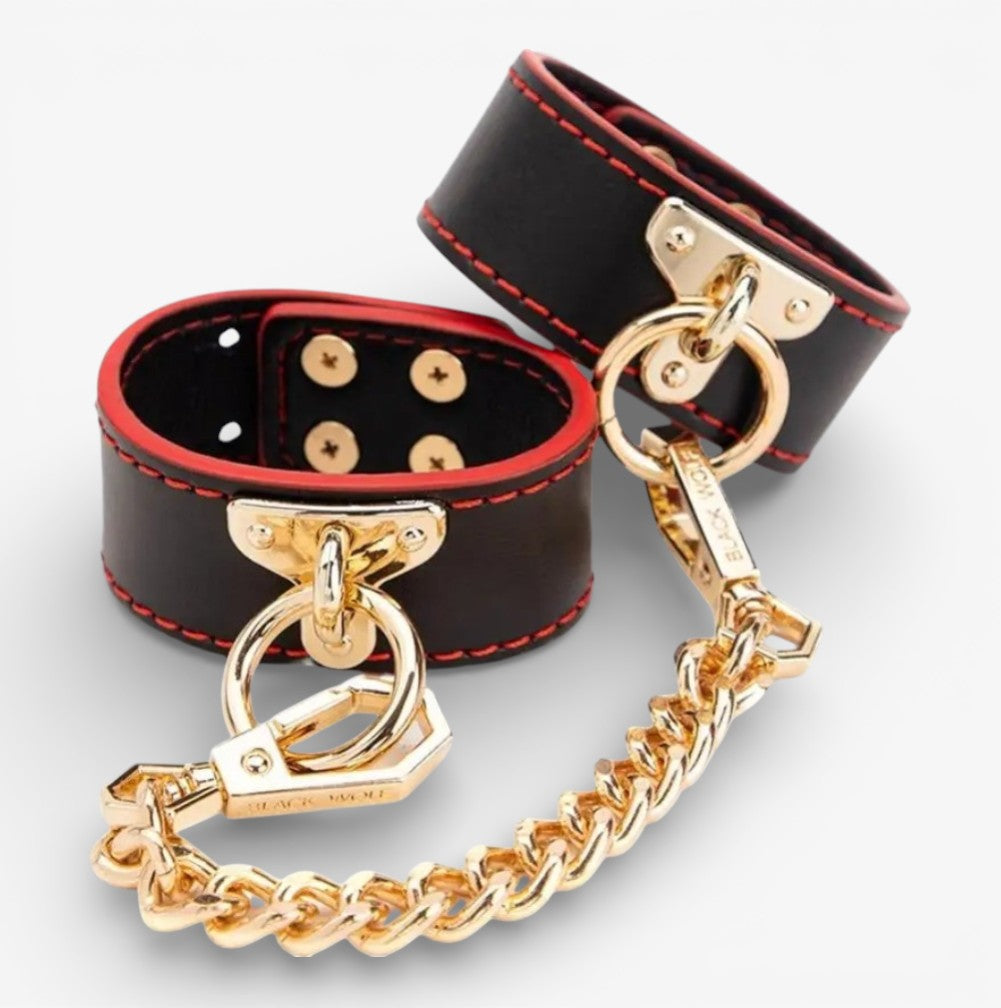 LEATHER BONDAGE SET - Complete leather bondage restraint set
