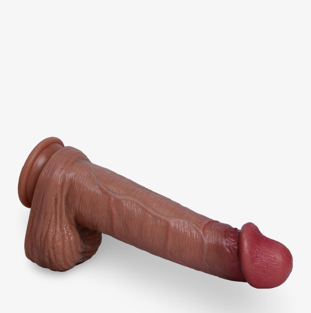 TOM - Realistic dildo with balanced thickness and firmness