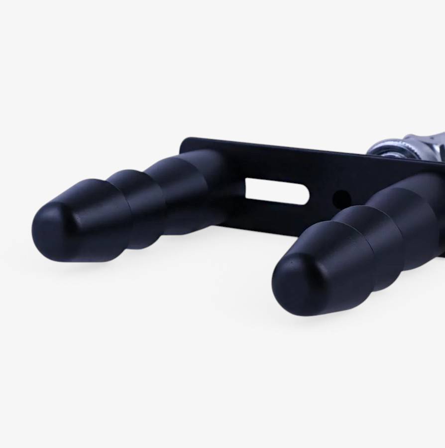 Vac-U-Lock® Compatible Quick Connect Doubler Plug Black - ribbed Vac-U-Lock plug tips - close-up view